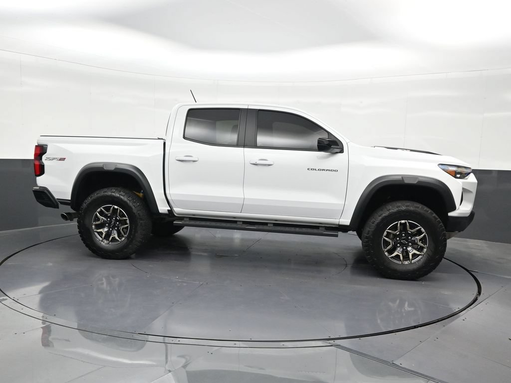 Used 2024 Chevrolet Colorado ZR2 AWD/4WD image 7