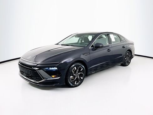 Used 2024 Hyundai Sonata SEL image 3