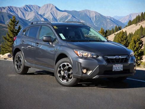 Certified 2021 Subaru Crosstrek 2.0i Premium w/ Popular Package #4 image 2