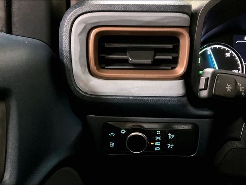 Used 2022 Ford Maverick Lariat w/ Lariat Luxury Package image 33