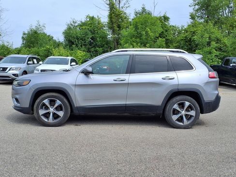 Used 2019 Jeep Cherokee Limited w/ Technology Group image 5