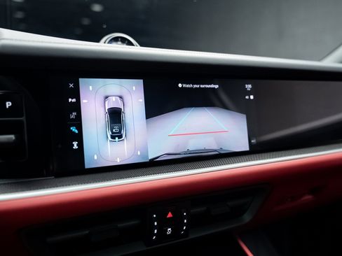 Used 2025 Porsche Cayenne Turbo image 52