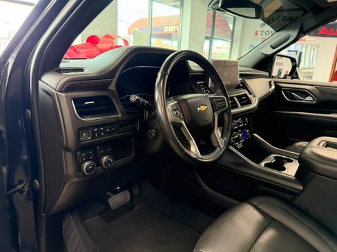 Used 2022 Chevrolet Suburban LT w/ LT Signature Plus Package AWD/4WD image 39