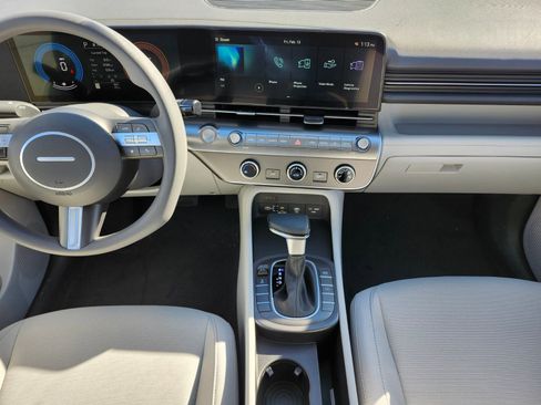 New 2026 Hyundai Kona SE image 14