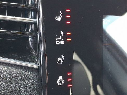 Used 2024 Jeep Wagoneer Series III image 25