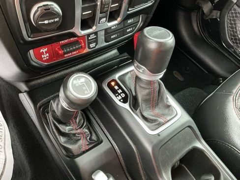 Used 2020 Jeep Gladiator Rubicon AWD/4WD image 26