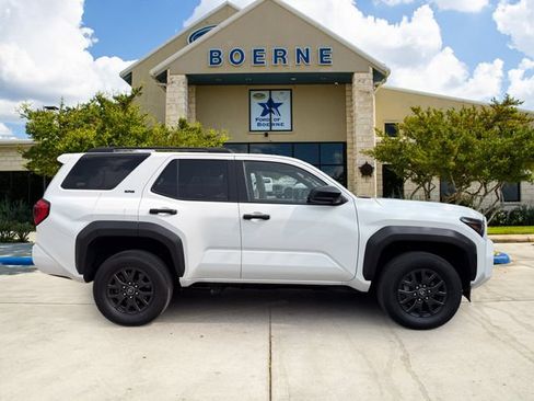 Used 2025 Toyota 4Runner SR5 RWD image 4