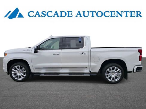 Certified 2024 Chevrolet Silverado 1500 High Country w/ Technology Package AWD/4WD image 2