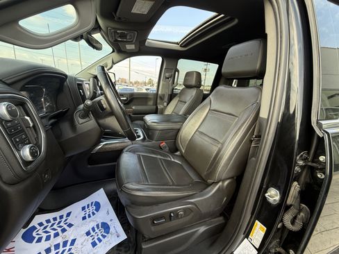 Used 2023 GMC Sierra 2500 Denali w/ Denali Black Diamond Edition image 14