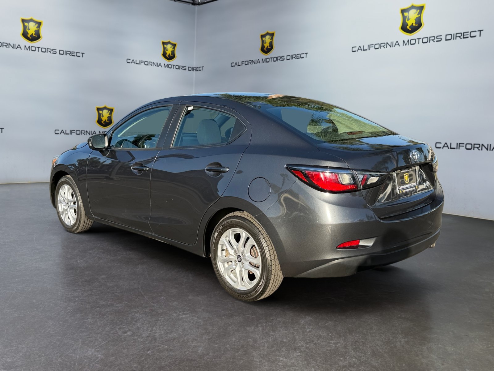 Used 2017 Toyota Yaris iA FWD image 3