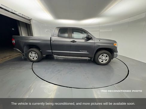Used 2017 Toyota Tundra SR5 image 7