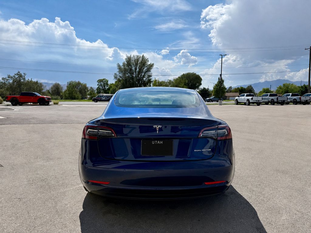Used 2022 Tesla Model 3 Long Range AWD/4WD image 6