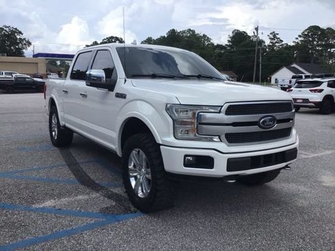 Used 2018 Ford F150 Platinum w/ Equipment Group 701A Luxury AWD/4WD image 9