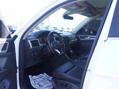 Used 2023 Volkswagen Atlas SEL AWD/4WD image 26