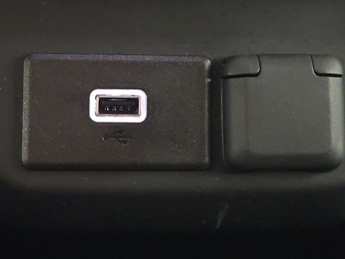 Used 2019 Chevrolet Silverado 1500 Custom Trail Boss w/ Custom Convenience Package image 23