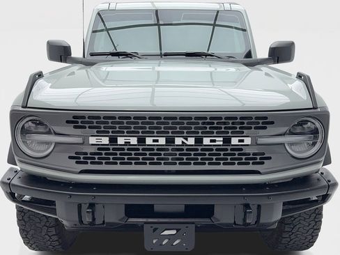 Used 2024 Ford Bronco Badlands image 4