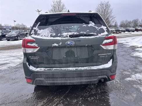 Used 2023 Subaru Forester Premium image 10