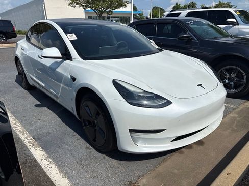 Used 2023 Tesla Model 3 Standard Range RWD image 2