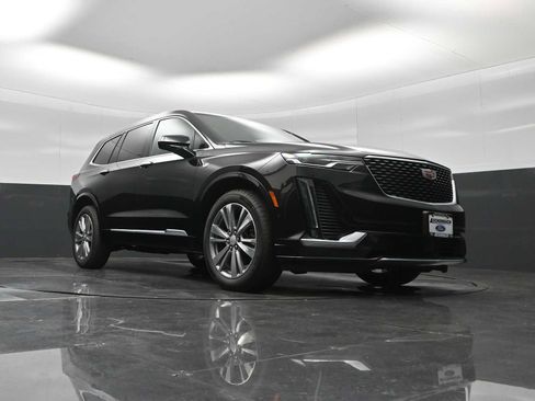 Used 2024 Cadillac XT6 Premium Luxury w/ Technology Package AWD/4WD image 51