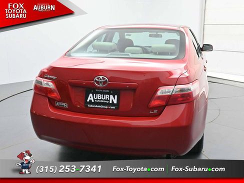 Used 2009 Toyota Camry LE FWD image 4