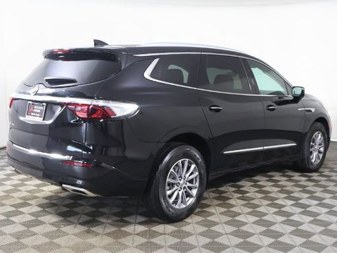 Used 2023 Buick Enclave Essence AWD/4WD image 12