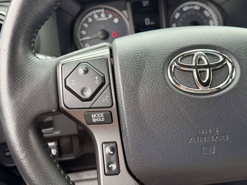 Used 2017 Toyota Tacoma TRD Pro AWD/4WD image 27