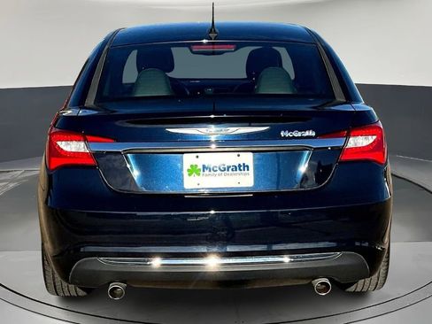 Used 2011 Chrysler 200 Limited image 5