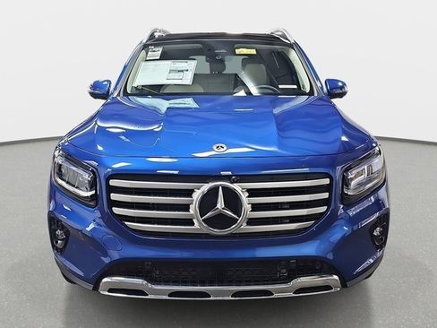 New 2026 Mercedes-Benz GLB 250 image 2