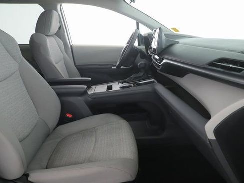 Used 2024 Toyota Sienna LE image 28