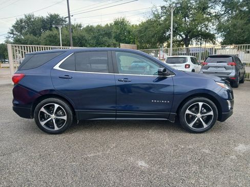 Used 2021 Chevrolet Equinox LT w/ LPO, Floor Liner Package FWD image 8