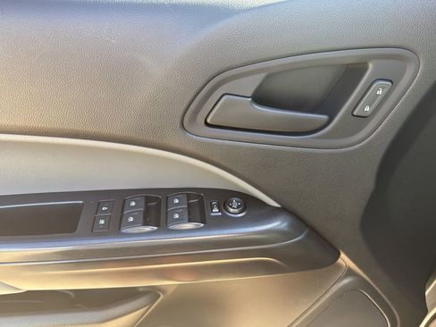 Used 2022 Chevrolet Colorado W/T image 13