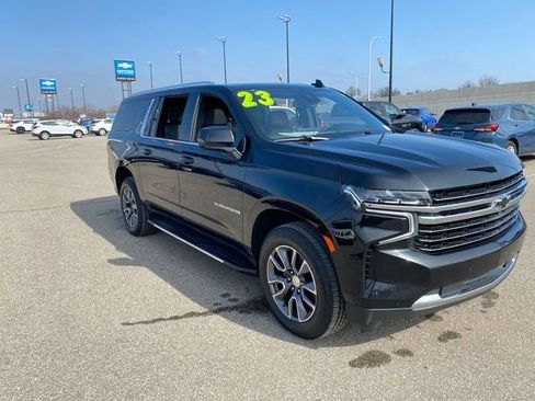 Used 2023 Chevrolet Suburban LT w/ LT Signature Plus Package image 47