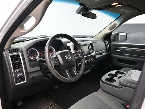 Used 2019 RAM 1500 Classic SLT image 16