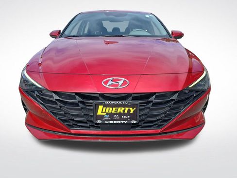 Certified 2023 Hyundai Elantra SEL w/ Convenience Package FWD image 9