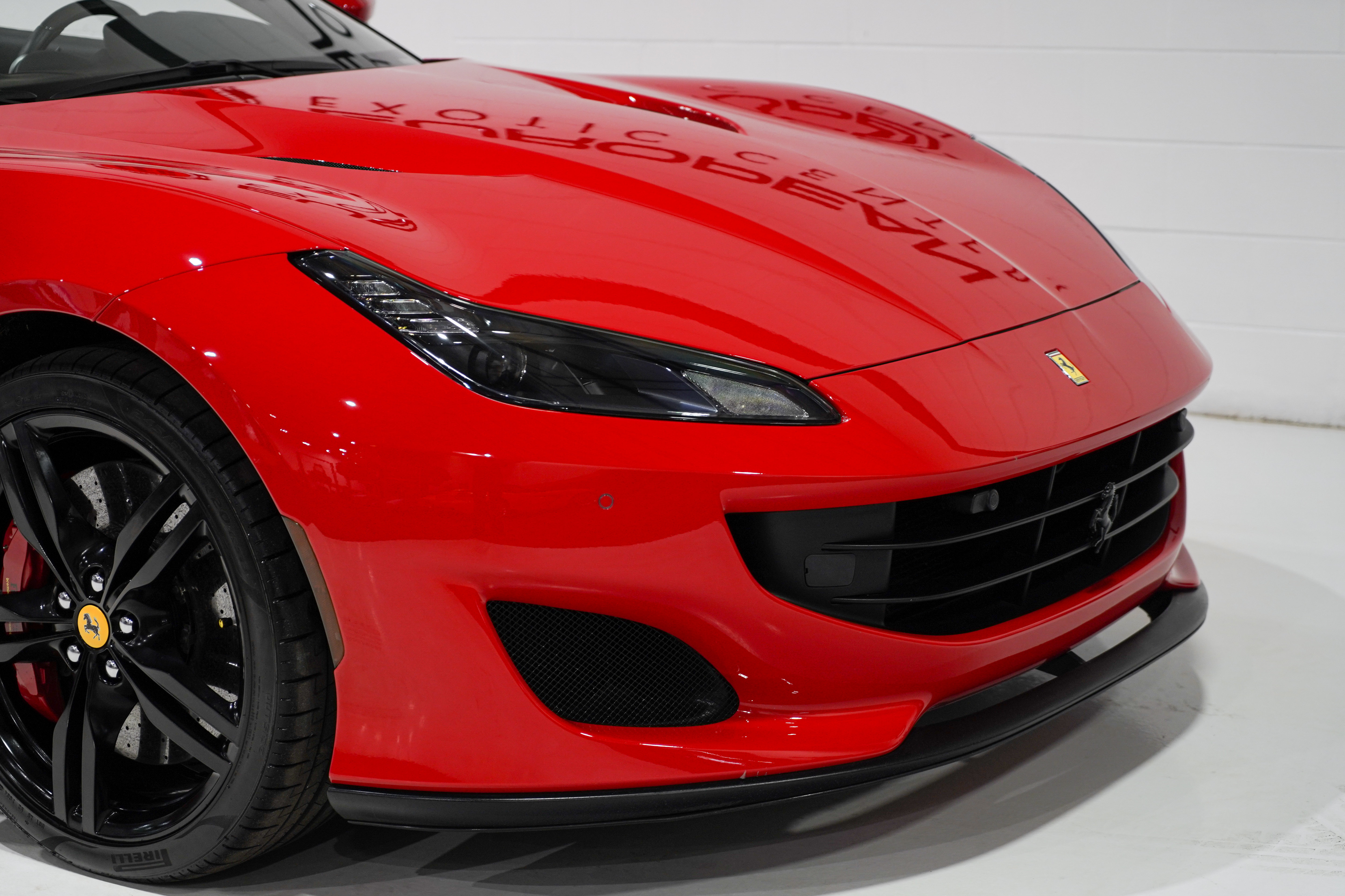 Used 2019 Ferrari Portofino RWD image 23