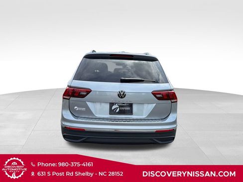 Used 2023 Volkswagen Tiguan SE FWD image 7