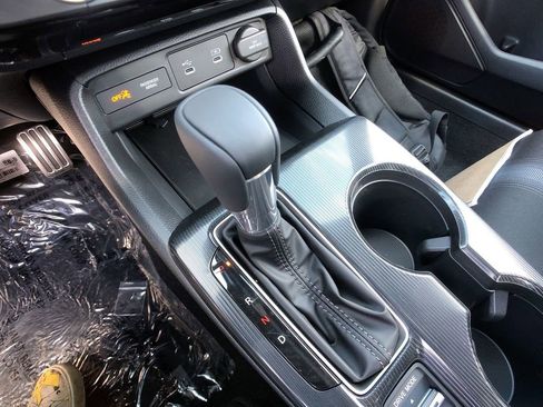 Used 2025 Honda Civic Sport image 19