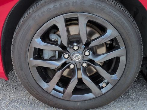 Used 2017 Nissan 370Z Coupe RWD image 11