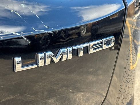 Used 2016 Jeep Renegade Limited image 12