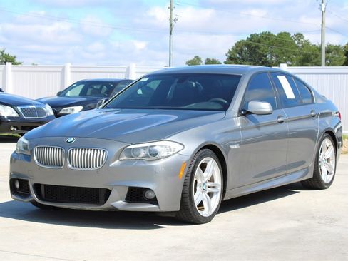 Used 2013 BMW 550i Sedan image 3