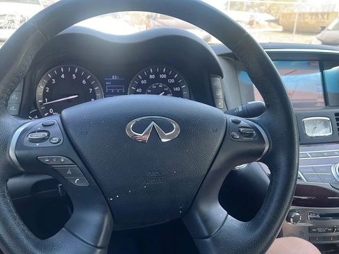 Used 2017 INFINITI Q70 L 3.7 image 48