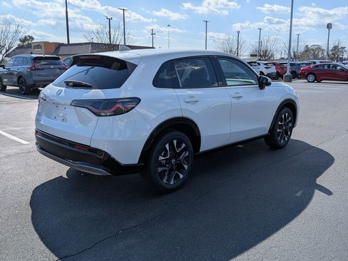 New 2026 Honda HR-V EX-L image 3