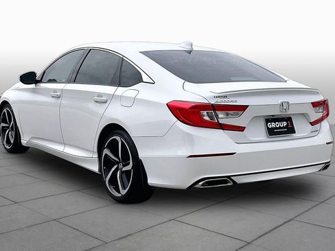 Used 2018 Honda Accord Sport image 12