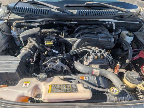 Used 2009 Ford Explorer XLT image 16