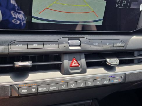 New 2026 Kia K4 FWD image 24