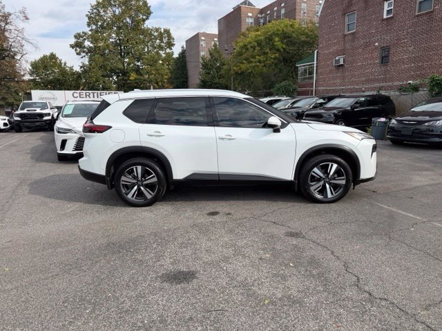 Used 2024 Nissan Rogue SL w/ SL Premium Package AWD/4WD image 4