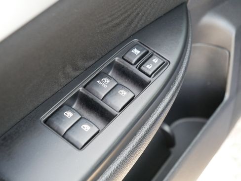 Used 2014 Subaru Legacy 2.5i Premium AWD/4WD image 19