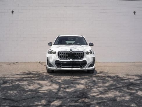 Used 2025 BMW X1 xDrive28i w/ Premium Package AWD/4WD image 10