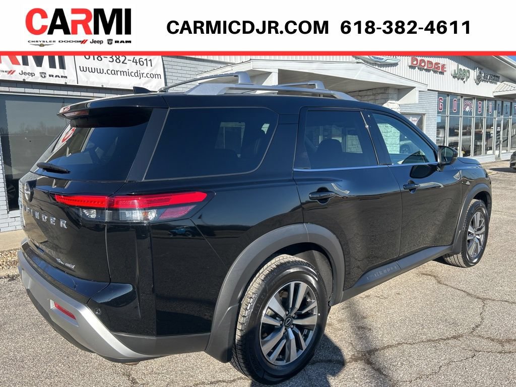 Used 2023 Nissan Pathfinder SL AWD/4WD image 6