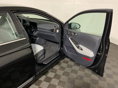 Used 2021 Hyundai Ioniq Limited image 35